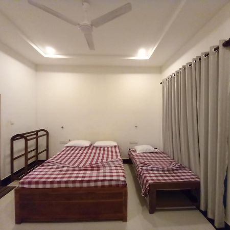 Hotel Krish Калкуда Екстериор снимка