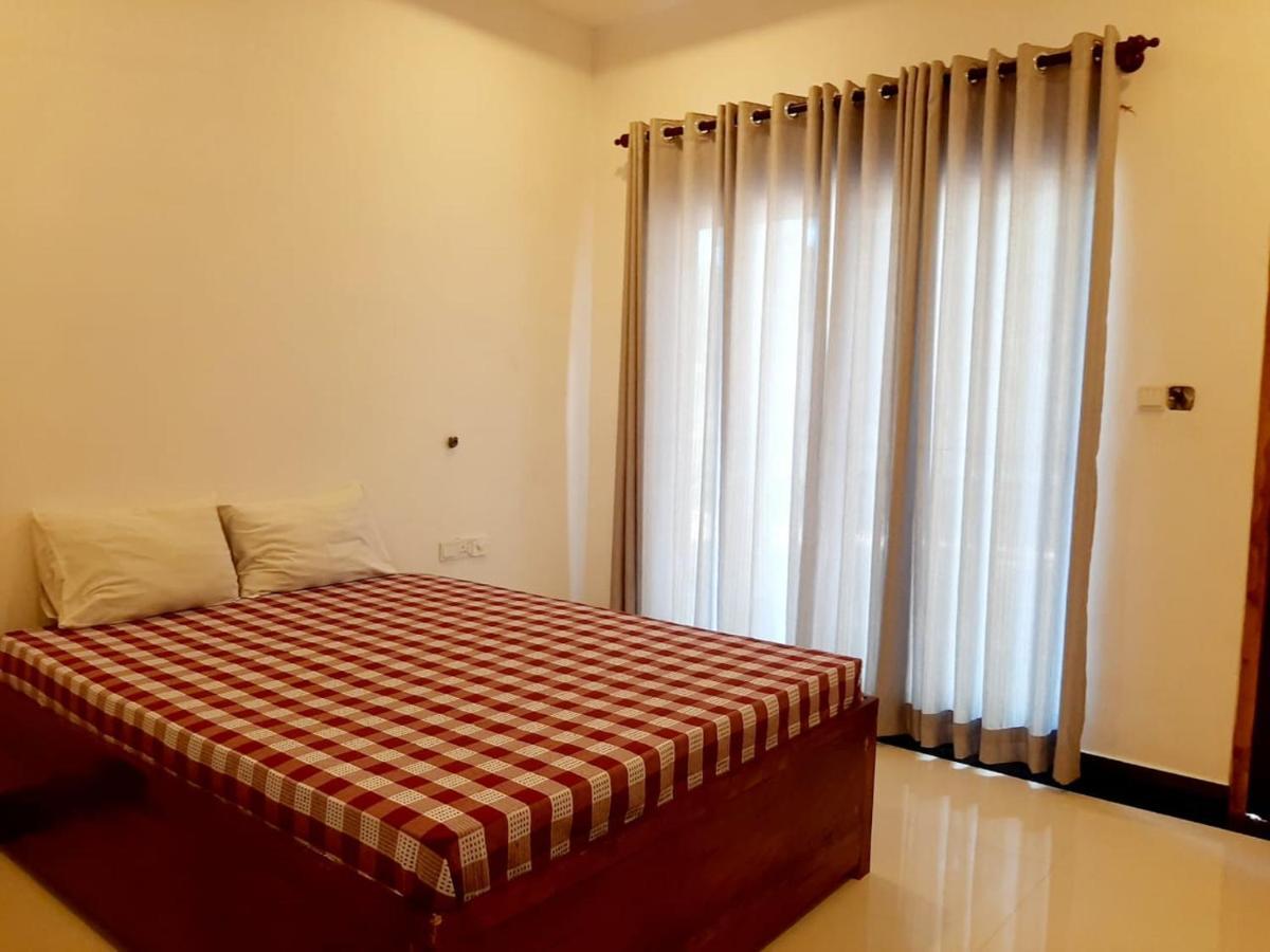 Hotel Krish Калкуда Екстериор снимка