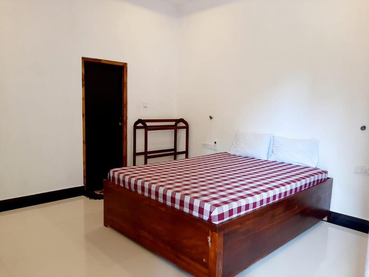 Hotel Krish Калкуда Екстериор снимка
