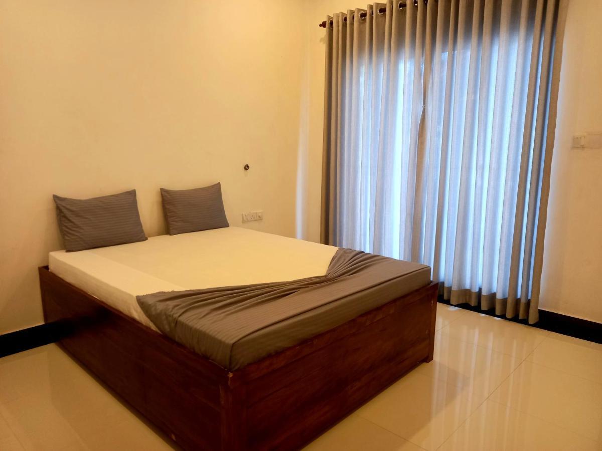 Hotel Krish Калкуда Екстериор снимка