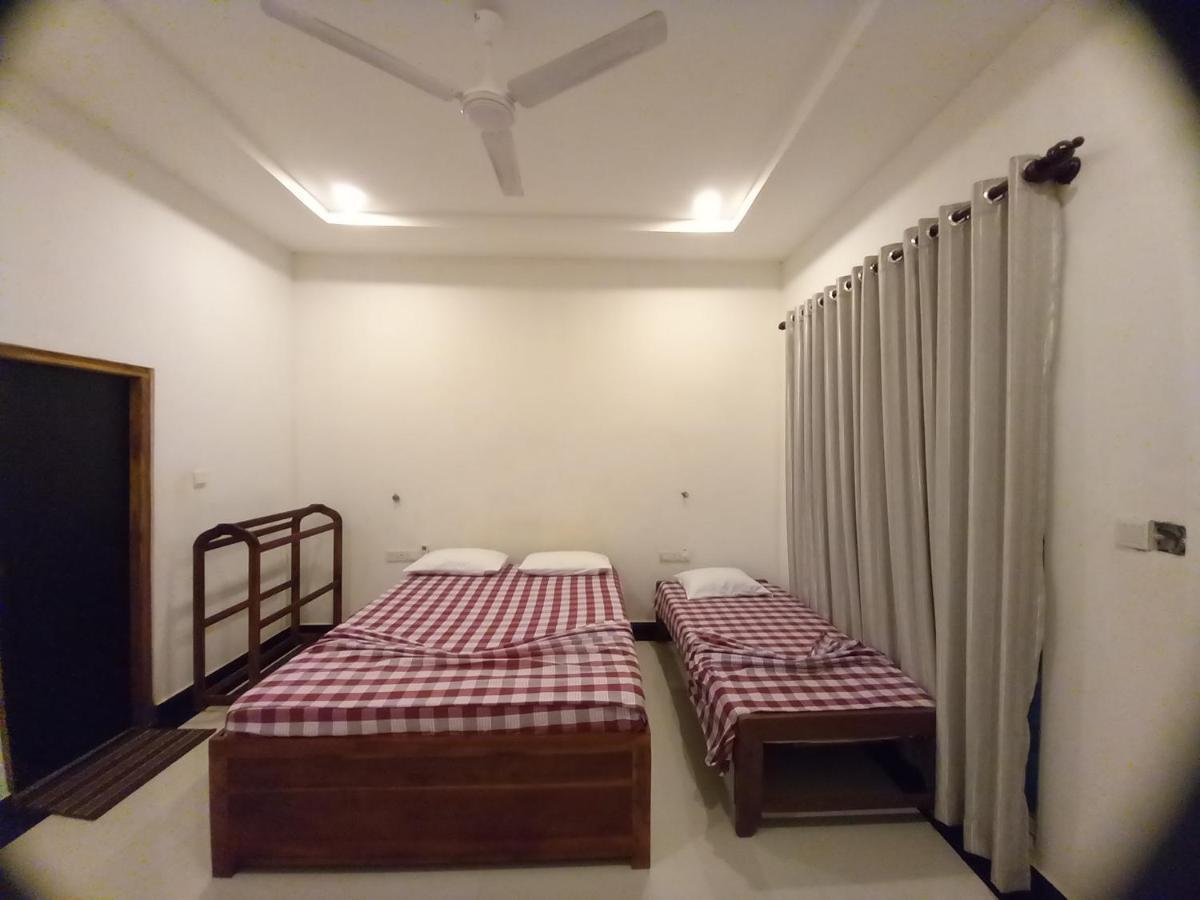 Hotel Krish Калкуда Екстериор снимка