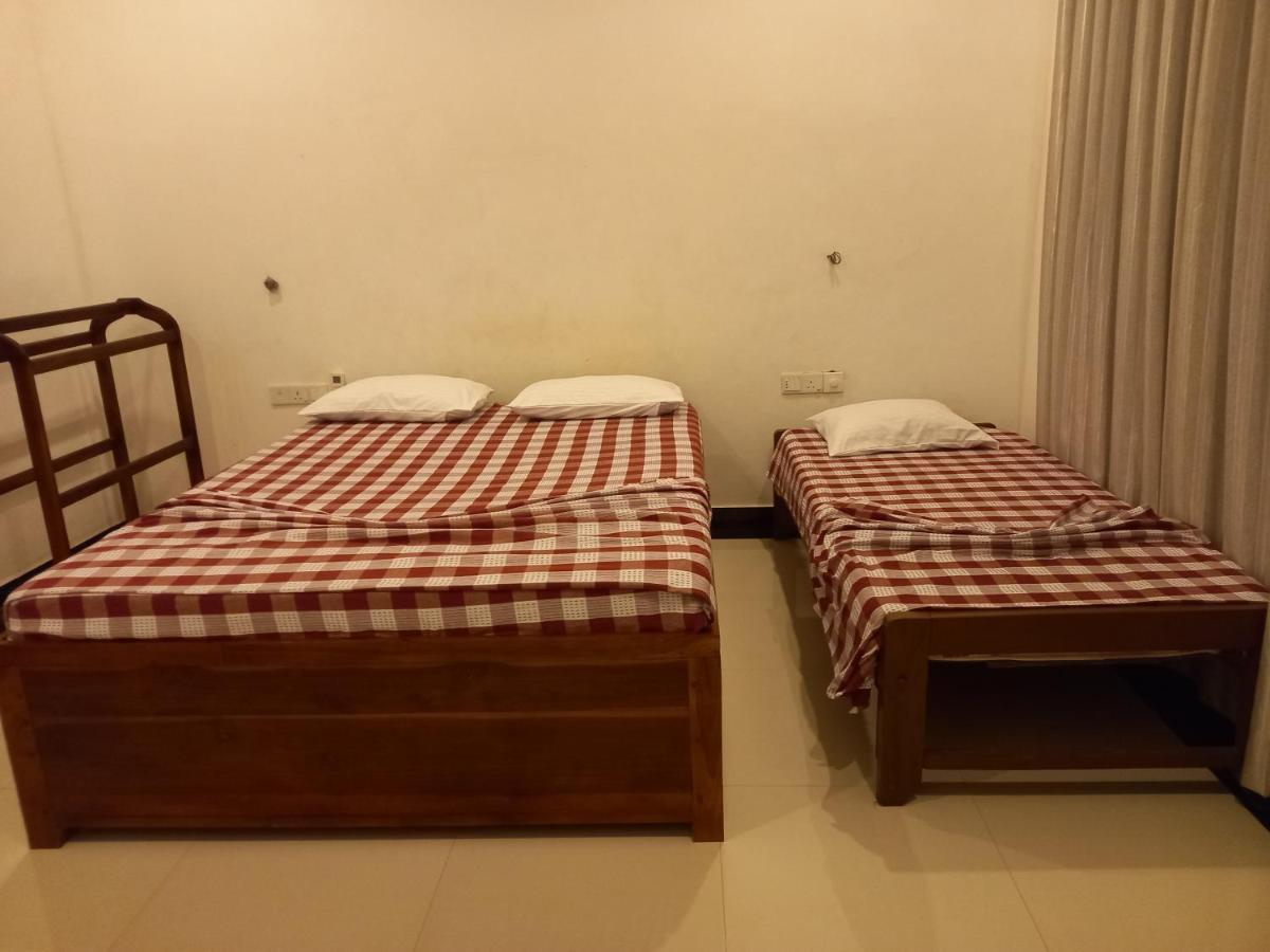 Hotel Krish Калкуда Екстериор снимка